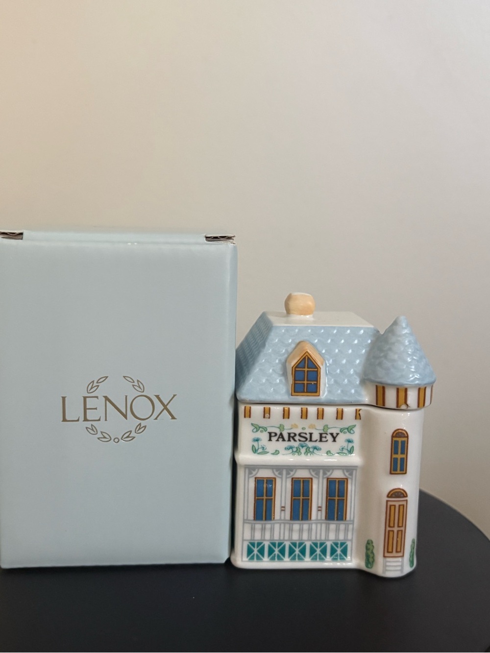 New LENOX VILLAGE SPICE JARS Parsley House